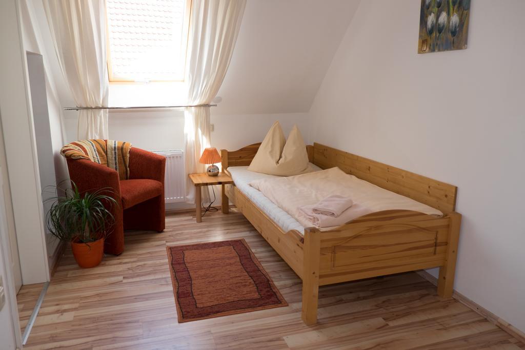 Landhotel Markthof Satemin Wustrow  Chambre photo
